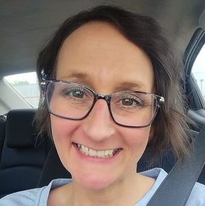 Meet your Posher, Stacey